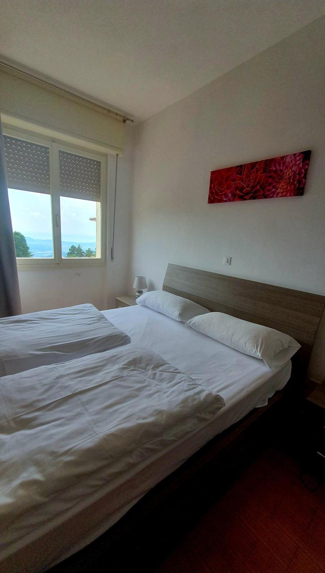 Hotel Serena Spiazzi Di Caprino Exterior foto